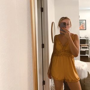 GOLD ROMPER - super cute & comfy for game days, brunch, or even the beach.